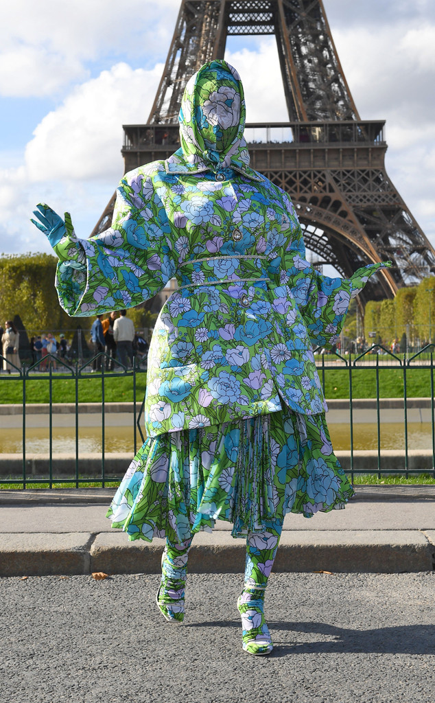 Photos From Cardi B S Fabulous Paris Fashion Week Looks E Online